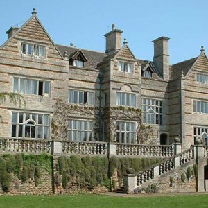 Языковая школа Kings Summer, Cheltenham