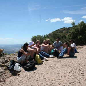 Летние каникулы и курсы испанского языка для детей в Испании